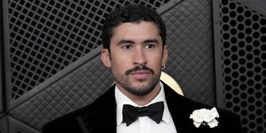 Nach Grammy-Triumph und vor Super Bowl: Bad Bunny stürmt die Charts