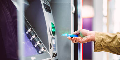 Mit gestohlener Bankomatkarte abgehoben