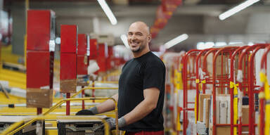 REWE Group Österreich erhöht freiwillig Löhne: 2,55 Prozent mehr für Handelsarbeiter ab 2026