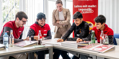 PENNY setzt auf Nachwuchs: 25 neue Lehrlinge starten im Einzelhandel durch