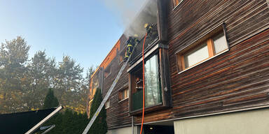 Spielzeugauto fing Feuer - Explosion in Loggia