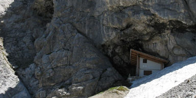 Hier steht die winzigste Schutzhütte der Alpen