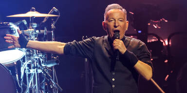 „Korrupt, inkompetent und rassistisch!“: Springsteen tobt beim Tourstart gegen Trump