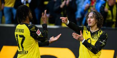 Im Jubiläumsspiel: Dortmund fixiert Champions League