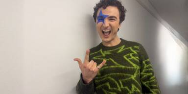 Cosmó mit neuem Look: Schaut der ESC-Star jetzt zu brav aus?