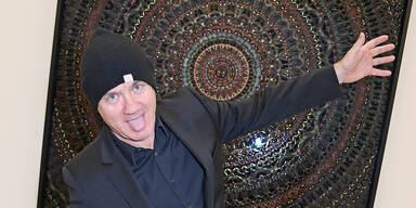 Damien Hirst GettyImages-1169569459.jpg