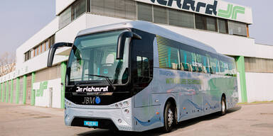 Erste E-Reisebusse in Österreich: Wiener Unternehmen startet grüne Bus-Revolution