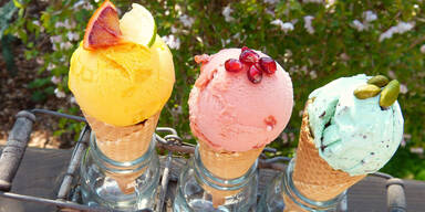 Eisläden in Salzburg_Image-by-silviarita-from-Pixabay.jpg