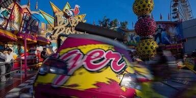 Start der Aufbauarbeiten für den Urfahraner Frühjahrsmarkt: Freifahrten werden vorverlegt 