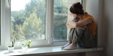 "Stille Pandemie": Teuerung treibt viele in die soziale Isolation