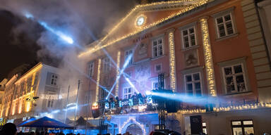 Wiener Neustädter drittes Advent-Wochenenden mit leisen & lauten Tönen