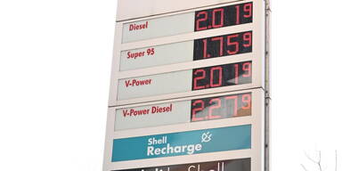 Spritpreis-Hammer: Diesel knackt fast überall 2-Euro-Marke 