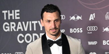 "KitzRaceParty": Ibrahimovic outet sich als Arnie-Super-Fan
