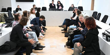 Klima-Kleber betonierten sich auf A2 fest