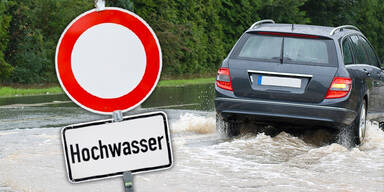 Starkregen: Überflutungs- & Erdrutsch-Gefahr im Westen Österreichs