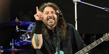 Foo Fighters GettyImages-2160834088.jpg