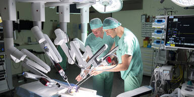 Krems jetzt auch mit roboterassistierter Chirurgie