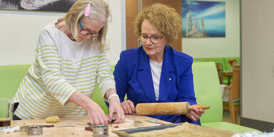 In der Weihnachts-Bäckerei des PBZ Gutenstein