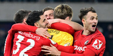 Freiburg nach Elferkrimi bei Hertha im DFB-Pokal-Halbfinale