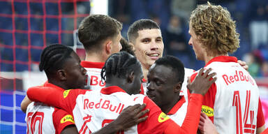 3:1 - Bullen zittern sich nach Verlängerung ins Viertelfinale