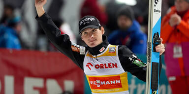 Siegesserie von Domen Prevc geht weiter