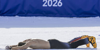 BENJINATOR: Die Welt staunt über Karls GOLD-STRIP