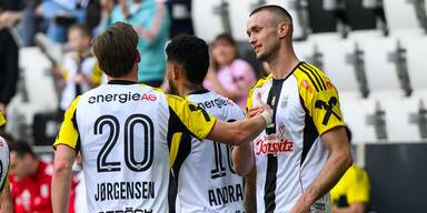 1:1 – LASK verzweifelt am Alu, Sturm bleibt Tabellenführer