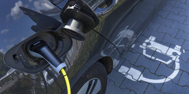 Kälte-Hammer macht E-Autos zu schaffen: Darauf muss man jetzt achten 