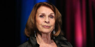 Senta Berger (84) schwer gestürzt: Große Sorge um Schauspielerin