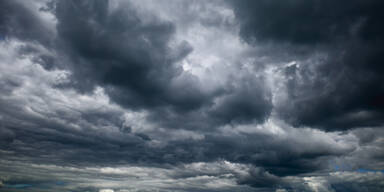 Dunkle Wolken