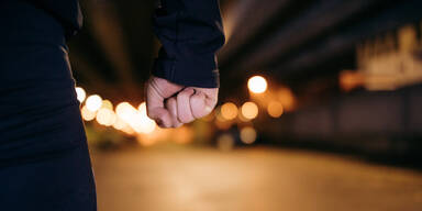 Ex-Schwiegersohn mit Tod bedroht: Drei Festnahmen