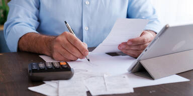 Steuerberater soll 6,5 Mio Euro unterschlagen haben