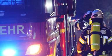 20-Jähriger will Böller bauen – Explosion