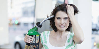 Spritpreis-Hammer: Diesel erstmals über 2 Euro