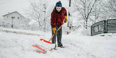 Kaltfront bringt jetzt Schnee bis auf 700m