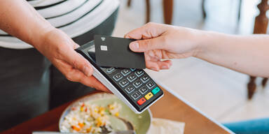 Kein PIN-Code mehr: EU-Land revolutioniert Bankomatkarten-Zahlung