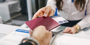 Flug-Hammer: Erste Airline schafft Bordkarten komplett ab
