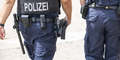 Geladenes Magazin – wieder Waffen-Alarm vor Schule