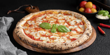 Für Hinweise: Wiener Pizzeria bietet ein Jahr Gratis-Pizzen an