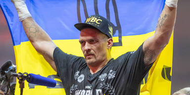 Usyk gewann WM-Kampf gegen Dubois durch K.o. 