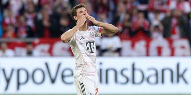 Gänsehaut: Müller stemmt Titel zum Bayern-Abschied