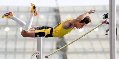 6,30 Meter! Duplantis katapultiert sich zu Fabel-Weltrekord