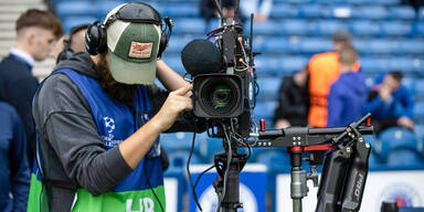 TV-Beben! Streaming-Riese sichert sich Champions-League-Rechte