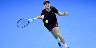 Tragische Todesfälle überschatten Sinner-Sieg zum Auftakt