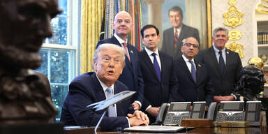 Schneller in die USA: Trump präsentiert den "Fifa-Pass"