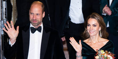 Wie Hollywood-Stars: Kate & William strahlen bei Royal Variety Performance