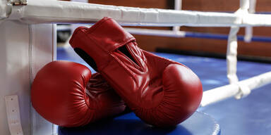Nach Knockout: 19-jährige Boxerin im Koma