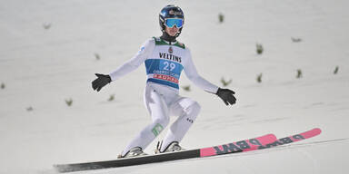 Nach Tournee-Sturz: Skisprungstar droht Olympia-Aus 