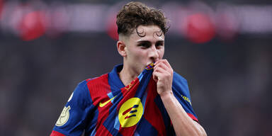 Barcelona ballert sich ins Supercup-Finale