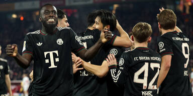 Paukenschlag: Abwehr-Star bei Bayern vor Blitz-Abgang